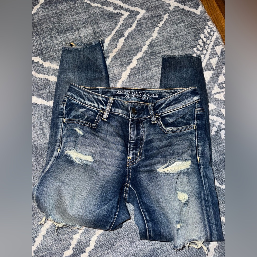 American eagle super stretch size 4